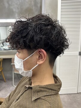 エイト 池袋店(EIGHT ikebukuro) メンズ強めパーマ@富澤翼