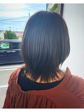 ライフビィ チャーム(Lifebe Charm) ミディアムレイヤー