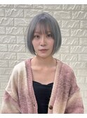 ホワイトシルバー ミニボブ