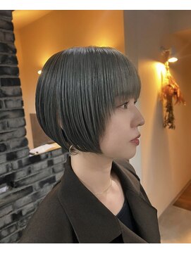 チル(Chill) chill/ハイトーン×ショートボブ