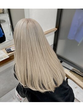 ミエル ヘア 新宿(miel hair) スタイルチェンジにおすすめ!ハイトーンカラー