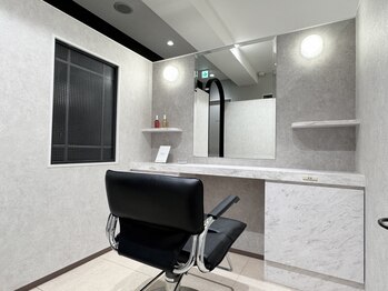アール ヘアー デザイン(r hair design)の写真/【完全個室/名駅/国際センター駅】空間を大切にしたサロンコンセプトで、癒しの時間をご提供♪
