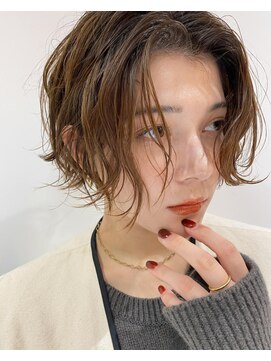 フラミューム 八王子北口店(flammeum) 波巻きショートボブ【八王子】