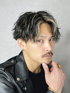 ポート 浦和(PORT) ハイライトパーマ