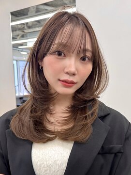 アビー(ABBEY3) レイヤーカットミディアムレイヤー顔まわり銀座ハイレイヤーボブ