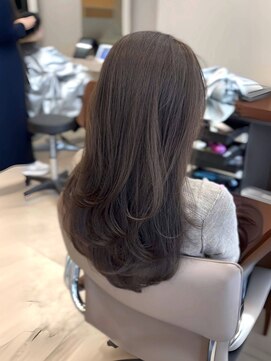 ソヨン 栄2号店(SOYON) グレージュ/レイヤーカット/簡単ヘアセット/韓国風レイヤー