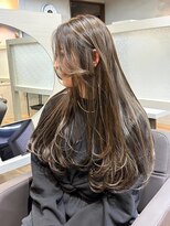 フォート(FORT)&nbsp;韓国ヘアハッシュカットレイヤーカットハイライトカラー