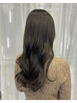 イグレック 庄内本店(igrek)&nbsp;20代・30代・40代 透明感オリーブベージュ