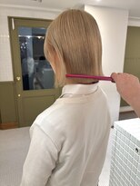 エミィ(emme) ミニボブ×ブロンド