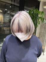 ルーフアクト(LUFE act)&nbsp;【ブリーチありダブルカラー】ホワイト×ブラック