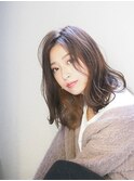 大人女性の小顔セミディ×インナーカラー×ニュアンスパーマ