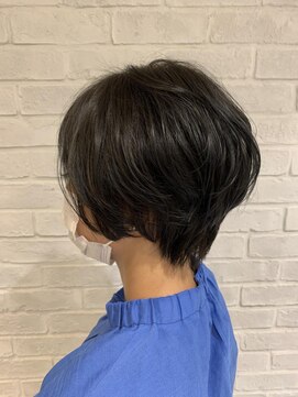 コム(com by neolive) 襟足スッキリ骨格矯正ショート☆ 3