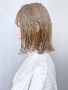 アイティー バイ アルバム 中野店(IT by ALBUM) ブロンドベージュ_オリーブカラーハイライトカラー_ba308571