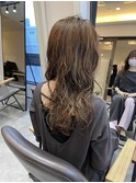 ナチュラルウェーブゆる巻きパーマ/ハイライトロングスタイル