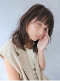 大人かわいい ヘルシースタイル 暗髪 ミディアム 小顔