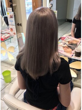 ル クール 宮内店(Le Coeur) ホワイトグレージュ