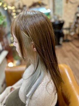 マーメイドヘアー(MERMAID HAIR) ブリーチ2回グレーシルバーインナーカラー