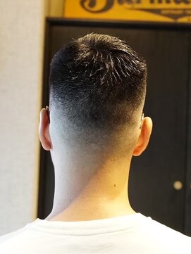 ダウバーバーショップ(DAU BARBER SHOP) サイドパート