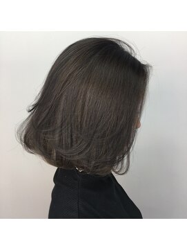 ケリーズグリーン(Kelly's Green) 大人ボブ