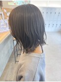 オリーブグレージュ