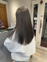 テトラ バイ ネオリーブ 横浜西口店(tetra by neolive)&nbsp;ブリーチありダブルカラー　オリーブグレー