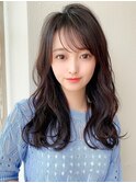 後れ毛が可愛い顔周りハイレイヤーロングチェリーブラウン