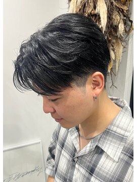 ネクストフォーヘアー(NEXT for hair) フェザーパーマ　毛流れ　メンズセンターパート
