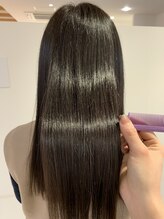 カラーをしながら髪も綺麗に♪