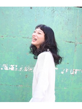 バンブーカーム 八柱店 ゆれるウェーブ セミロング