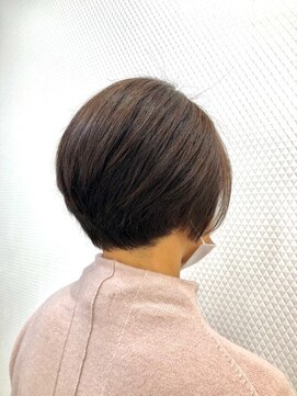 クオリス 上福岡店(QUALIS) 小顔/前下がり/ショート/ショート/暗め/40代50代60代/白髪染め