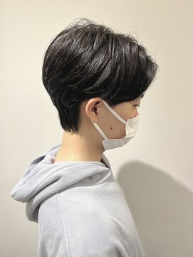 リリアーナ(LILIANA) ニュアンスパーマ　カルマパーマ　韓国ヘア　センターパート