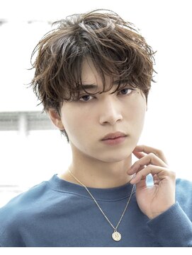 オーシャントーキョー 渋谷神南(OCEAN TOKYO) 韓国ヘアカルマパーマカルマバングセンターパート黒髪ウルフ