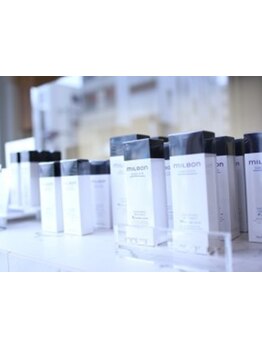 人気のミルボンシリーズ【グローバルミルボントリートメント】使用☆なめらかな指通りと美しいツヤに感動♪