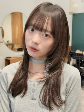 ノイカーム(noi Calm) 顔周りレイヤーカットくびれヘアミルクティーベージュカラー