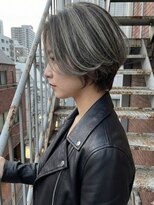 ローウェル(Rowel)&nbsp;大人ボブ/ハイトーンボブ/小顔カット/白髪ぼかし