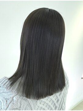 マインズシータ 艶ミディアムスタイル