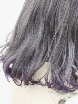 salon de MiLK 札幌大通店【サロン ド ミルク】 ＊シルバーベースの毛先に紫を入れた可愛いカラー