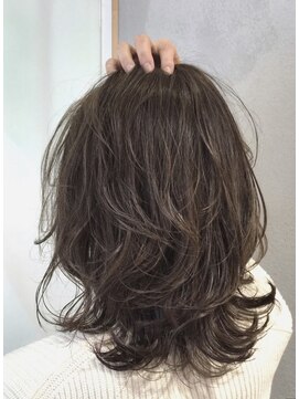 美容室 ホワイトビートル(White Beetle) 大人可愛い大きめワンカール