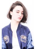 大人かわいいグレージュ小顔ナチュラルショートボブ