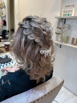 ナンバー 秋田店(N°)&nbsp;20代・30代・40代似合う小顔ヘアアレンジ♪二次会ブライダル花嫁