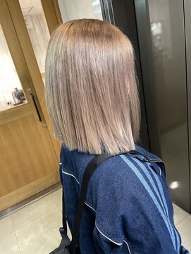 レア(Le’a) 【Le'a】ハイトーンミルクティーベージュ