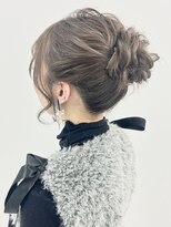 ヘアセットサロン サロンエイミー(salon aemii)&nbsp;高めお団子ヘア