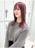 ピンクベージュ