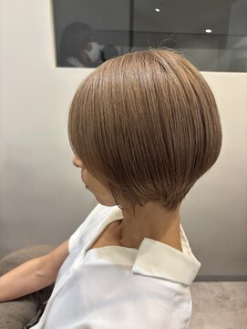 アナザーワールドココン(ANOTHER WORLD cocon) ショートボブ 全頭ブリーチブラウンベージュ