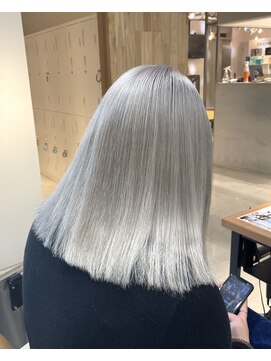 ホワイトベージュ