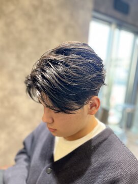 プラスイズム(PLUSISM) フェザーショート