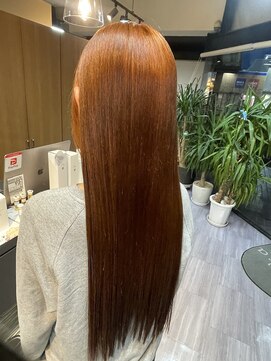 アリカ(arika) オレンジブラウン(岡田莉奈)