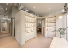 【完全個室サロン】Eleanor spa&treatment 沖縄北谷【11月上旬オープン(予定)】の雰囲気(半個室席なのでまわりの目を気にせずゆったり◎)