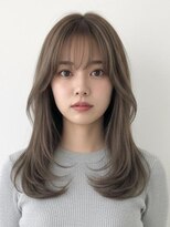 エレナ 那覇 新都心(Helena) ミントグレージュ/ミルクティーアッシュ/レイヤーカット