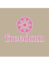 freedom couleur 総社駅前店